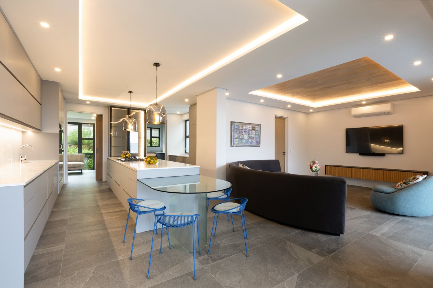 Sophisticated Dual Home Residence The Glen, Camps Bay Country House in Cape Town, Western Cape, South Africa 1 - 15390551