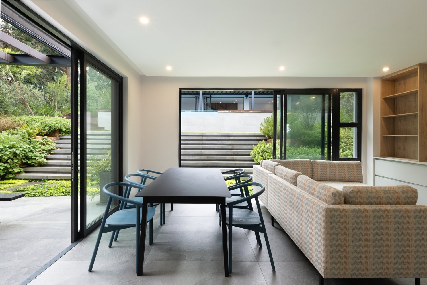 Sophisticated Dual Home Residence The Glen, Camps Bay Country House in Cape Town, Western Cape, South Africa 1 - 15390551