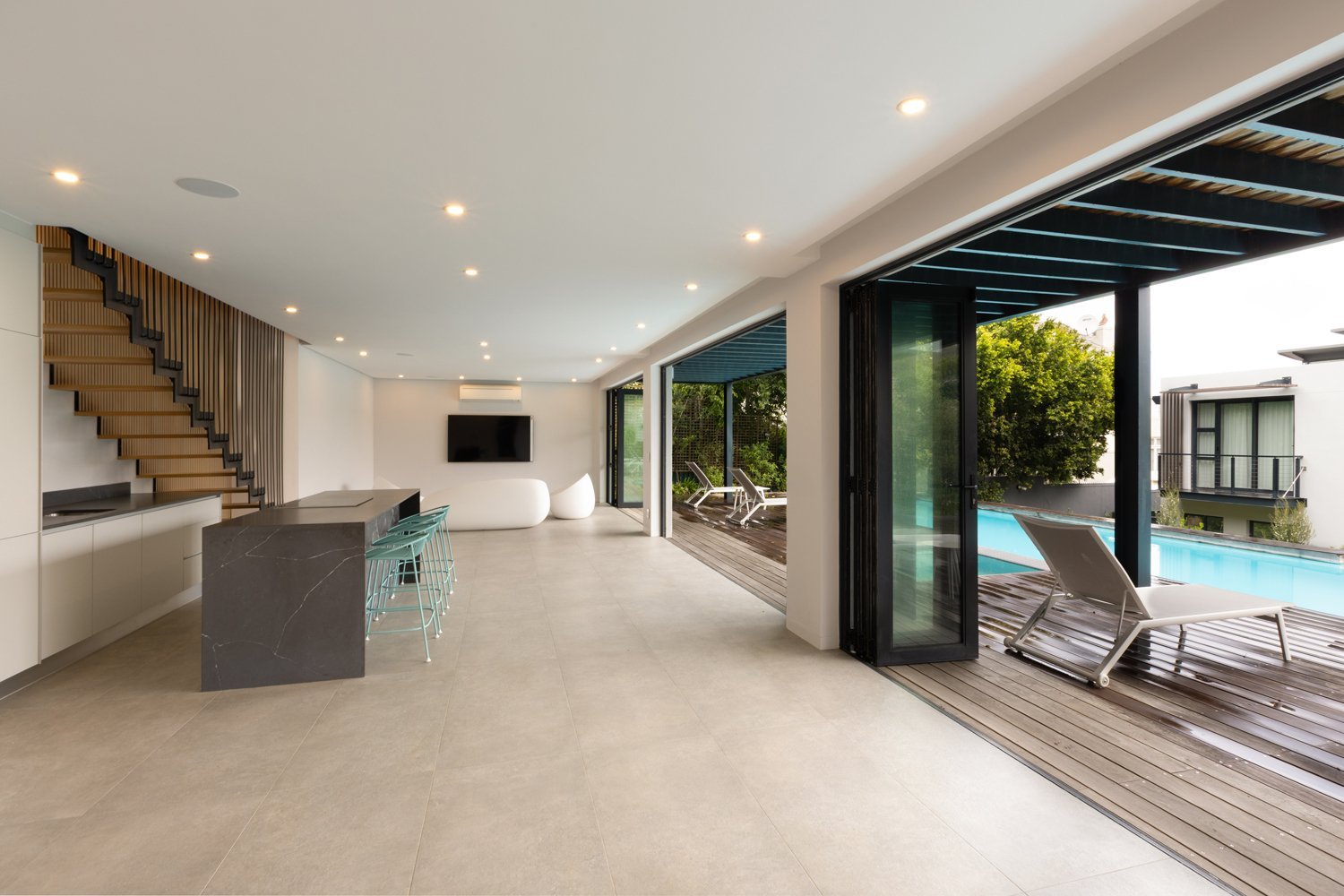 Sophisticated Dual Home Residence The Glen, Camps Bay Country House in Cape Town, Western Cape, South Africa 1 - 15390551