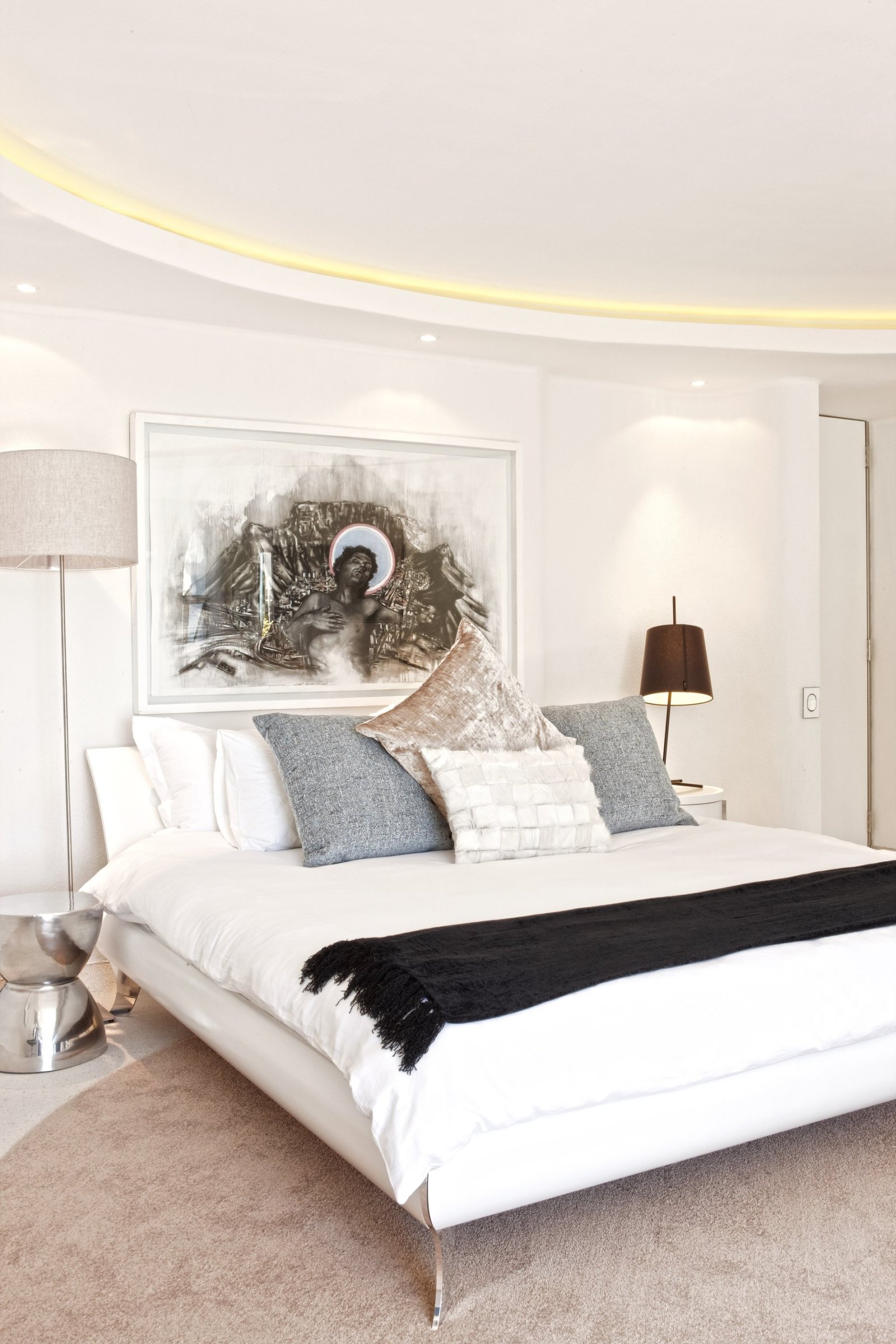 Experience Unrivaled Luxury And Breathtaking Views At This Four Level Seaside Sanctuary Country House in Cape Town, Western Cape, South Africa 1 - 16032033