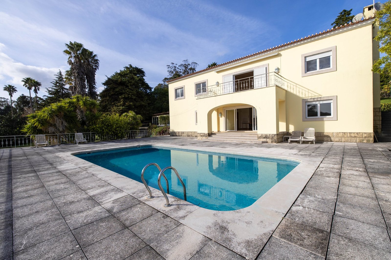 Quinta Da Pena Barra – A Luxurious Retreat In Belas Estate in Belas, Lisbon, Portugal 1 - 15737607