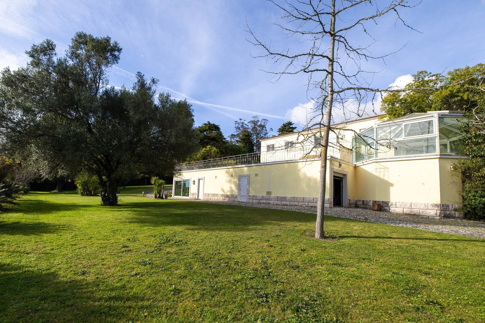 Quinta Da Pena Barra – A Luxurious Retreat In Belas Estate in Belas, Lisbon, Portugal 1 - 15737607