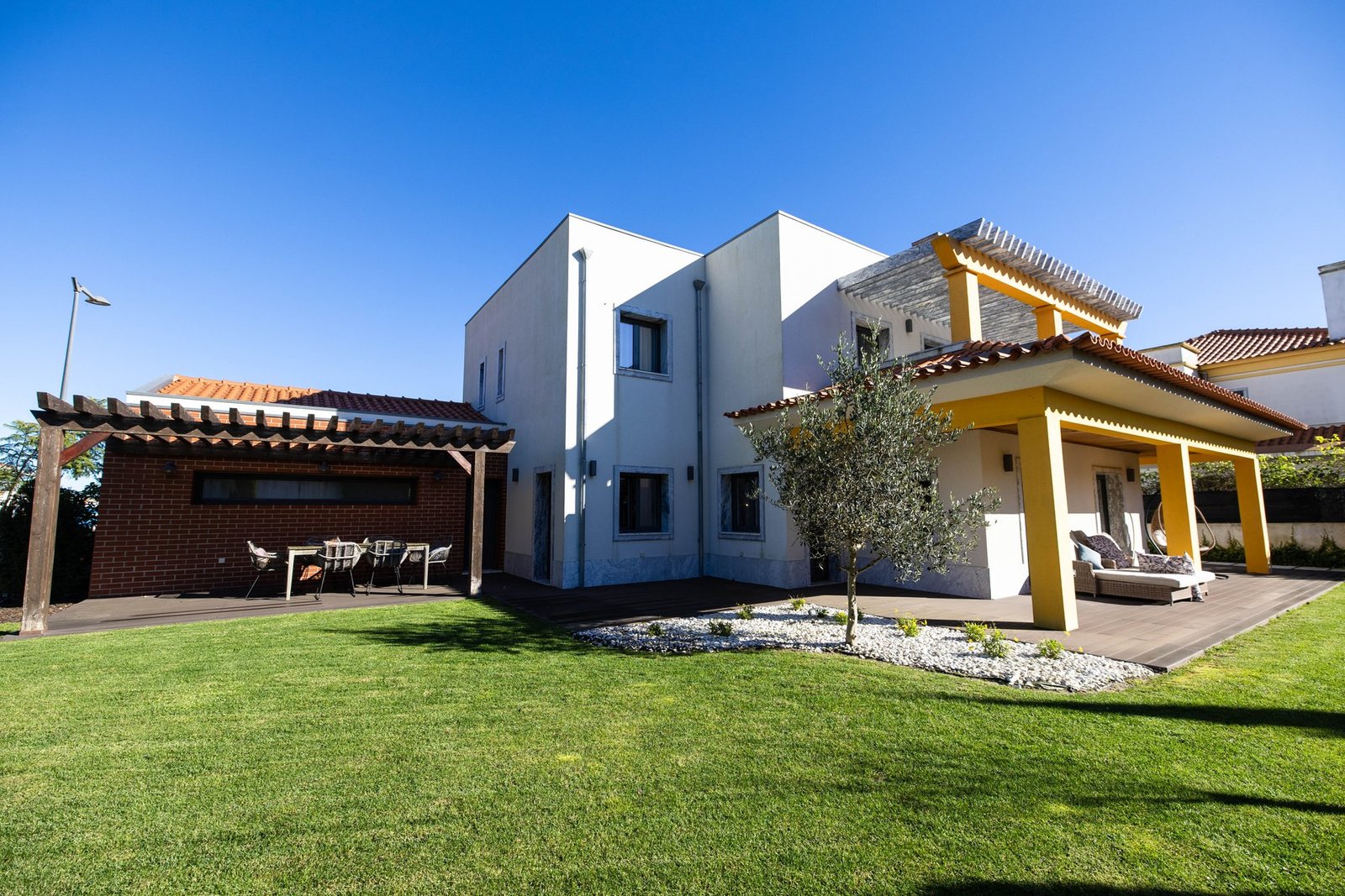 Exclusive Villa Next To The Golf Courses Of Oeiras House in Barcarena, Lisbon, Portugal 1 - 15086313