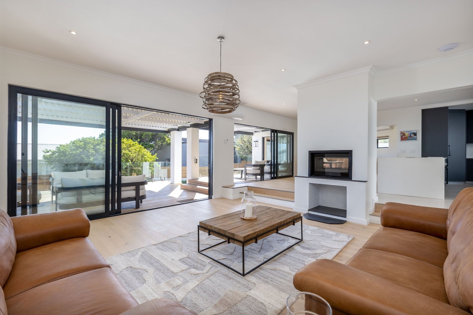 Vat Inclusive No Transfer Duty House in Cape Town, Western Cape, South Africa 1 - 15776314