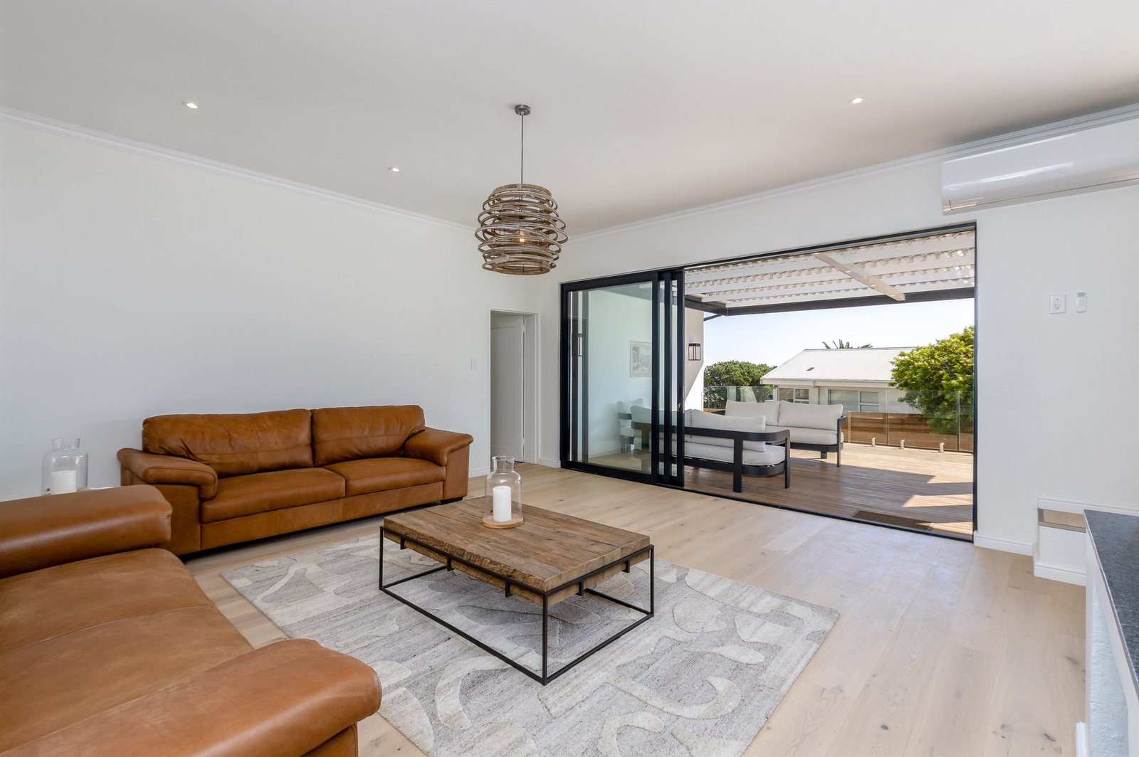 Vat Inclusive No Transfer Duty House in Cape Town, Western Cape, South Africa 1 - 15776314