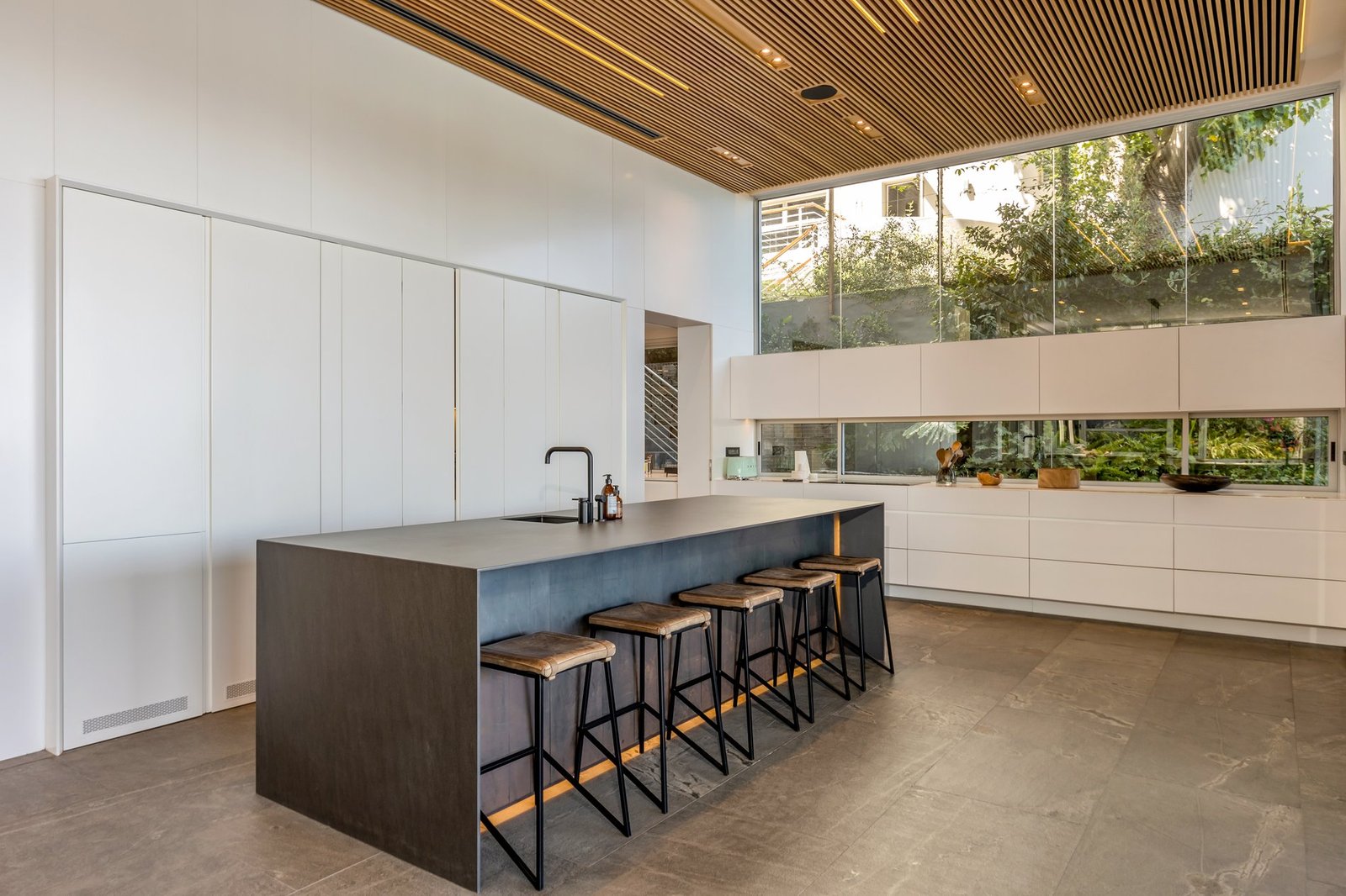 Bantry Bay Perfection House in Cape Town, Western Cape, South Africa 1 - 15795953