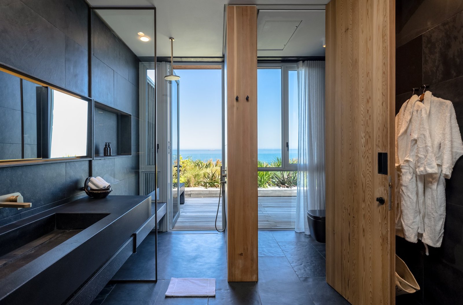 Bantry Bay Perfection House in Cape Town, Western Cape, South Africa 1 - 15795953