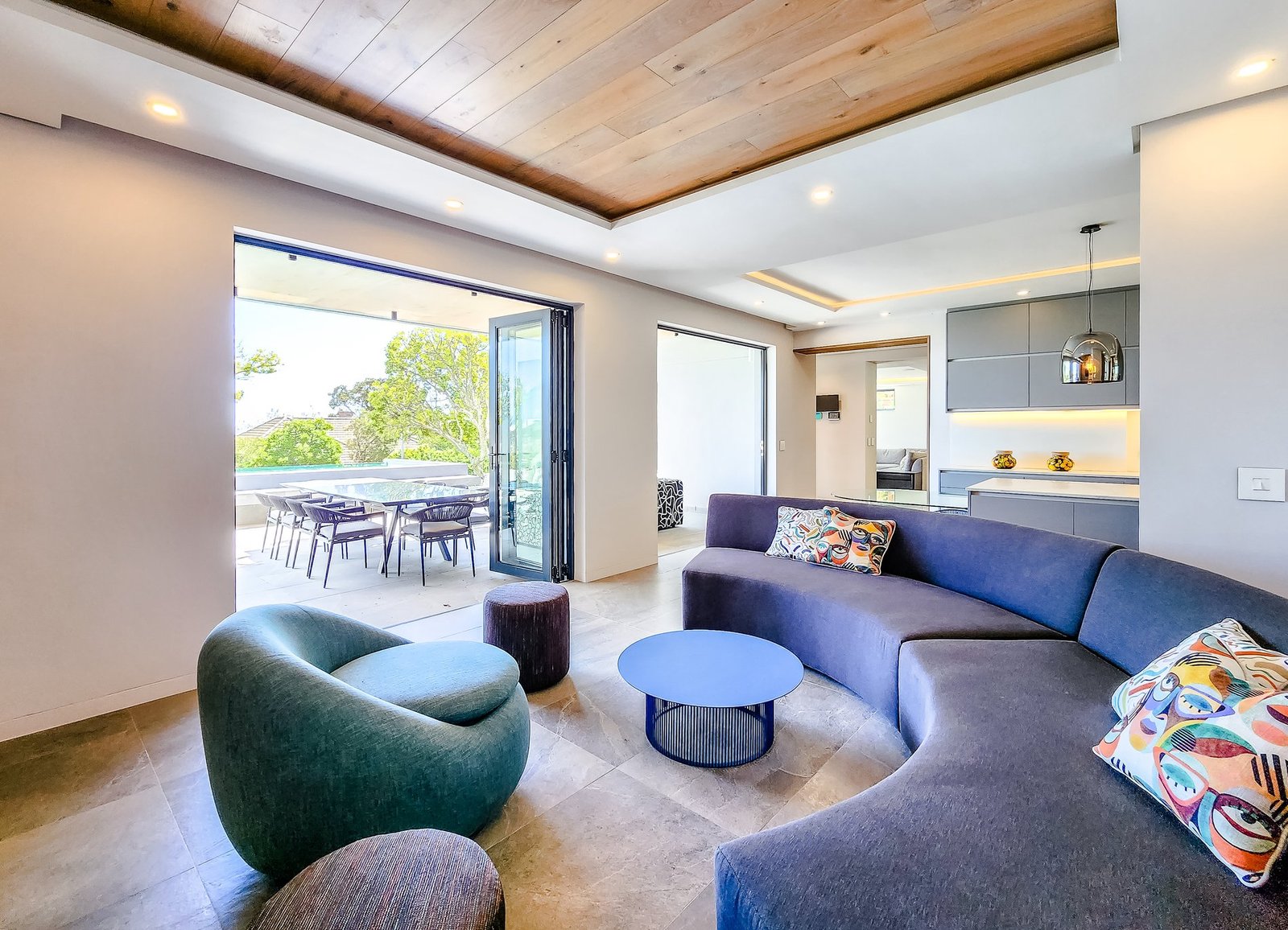 One Of A Kind Family Home In Sought After Deep Glen Position. House in Cape Town, Western Cape, South Africa 1 - 15947125