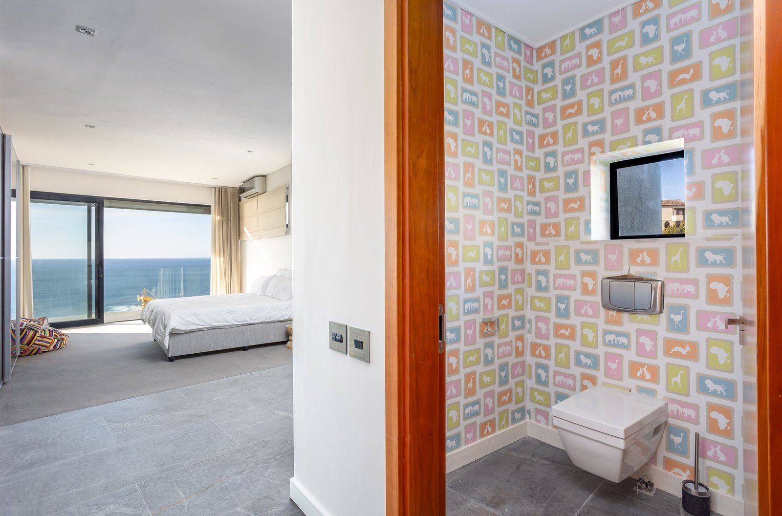 Bantry Bay At It’s Finest! House in Cape Town, Western Cape, South Africa 1 - 16224717