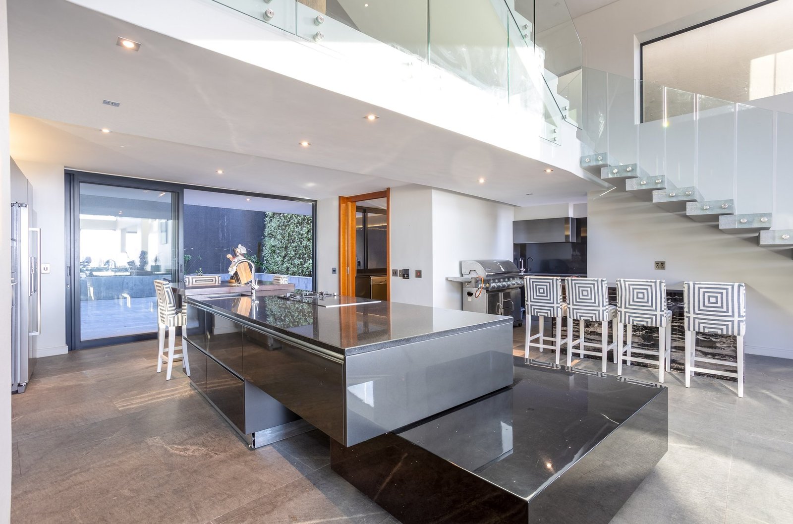 Bantry Bay At It’s Finest! House in Cape Town, Western Cape, South Africa 1 - 16224717