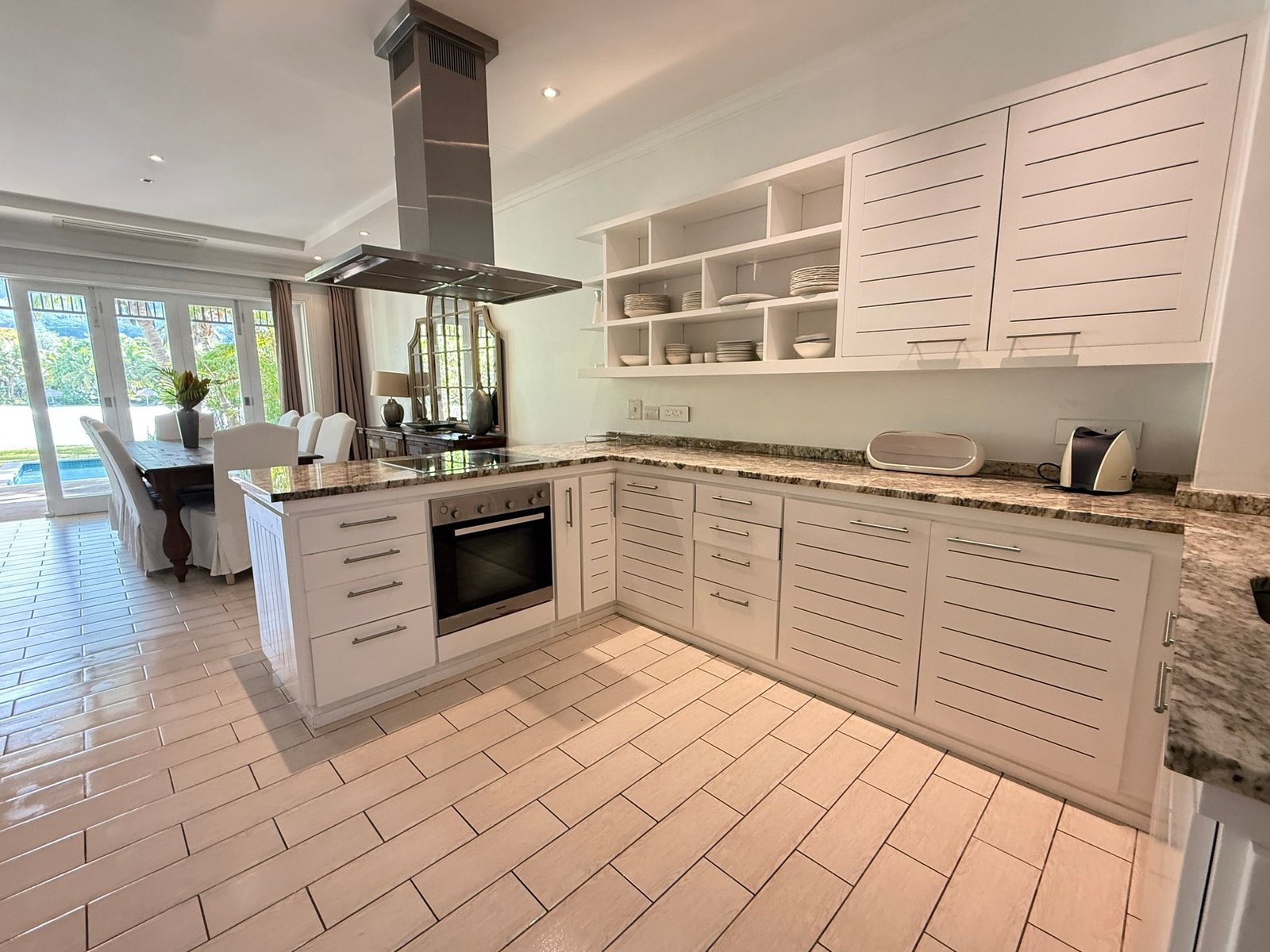 Beachfront 3 Bedroom House For Sale On Eden Island With Private Pool & Mooring House in Providence, Cascade, Seychelles 1 - 16202243