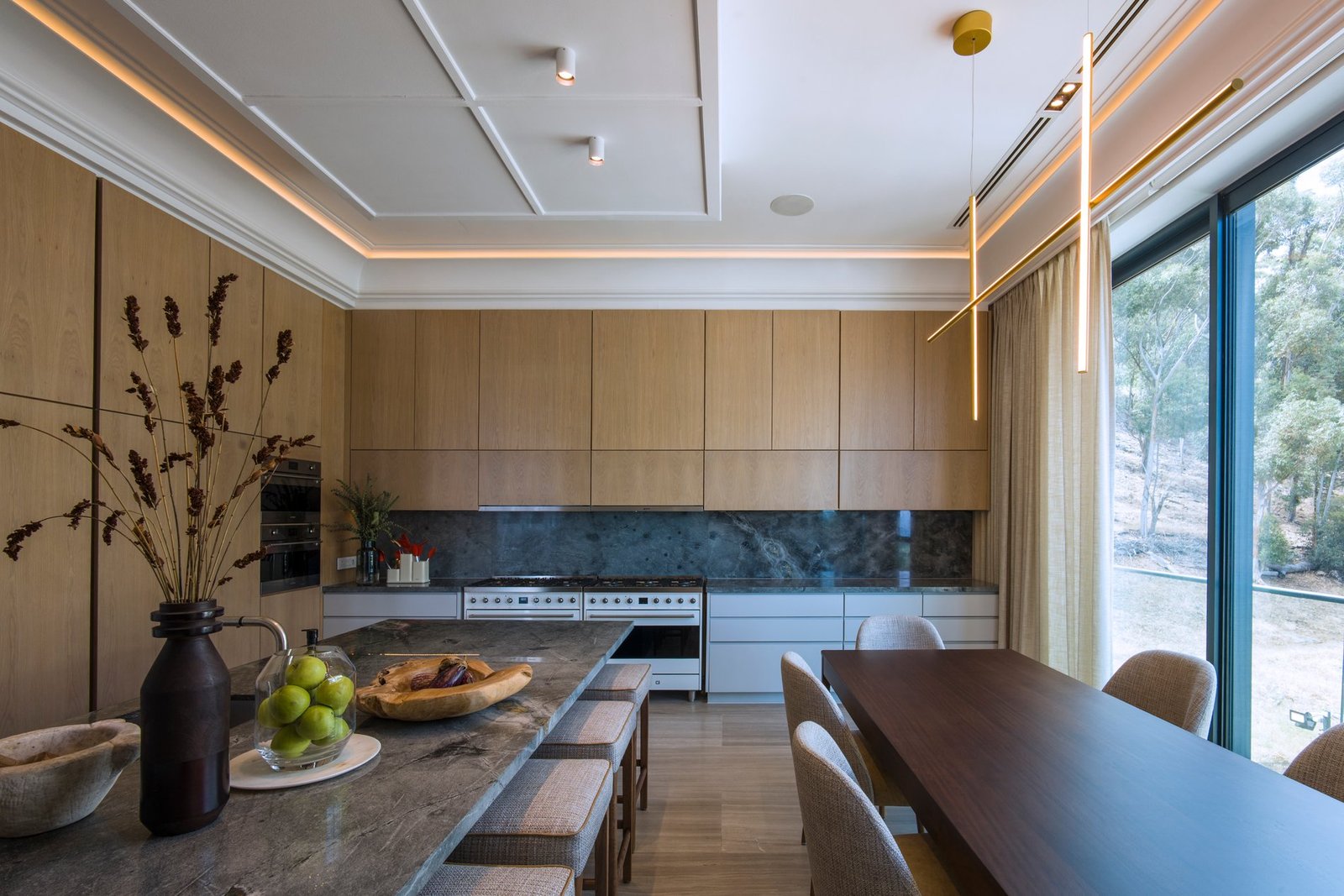 One Of A Kind Penthouse With Breathtaking Views Across Cape Town’s Atlantic Seaboard & Lions Head Penthouse in Cape Town, Western Cape, South Africa 1 - 13627005