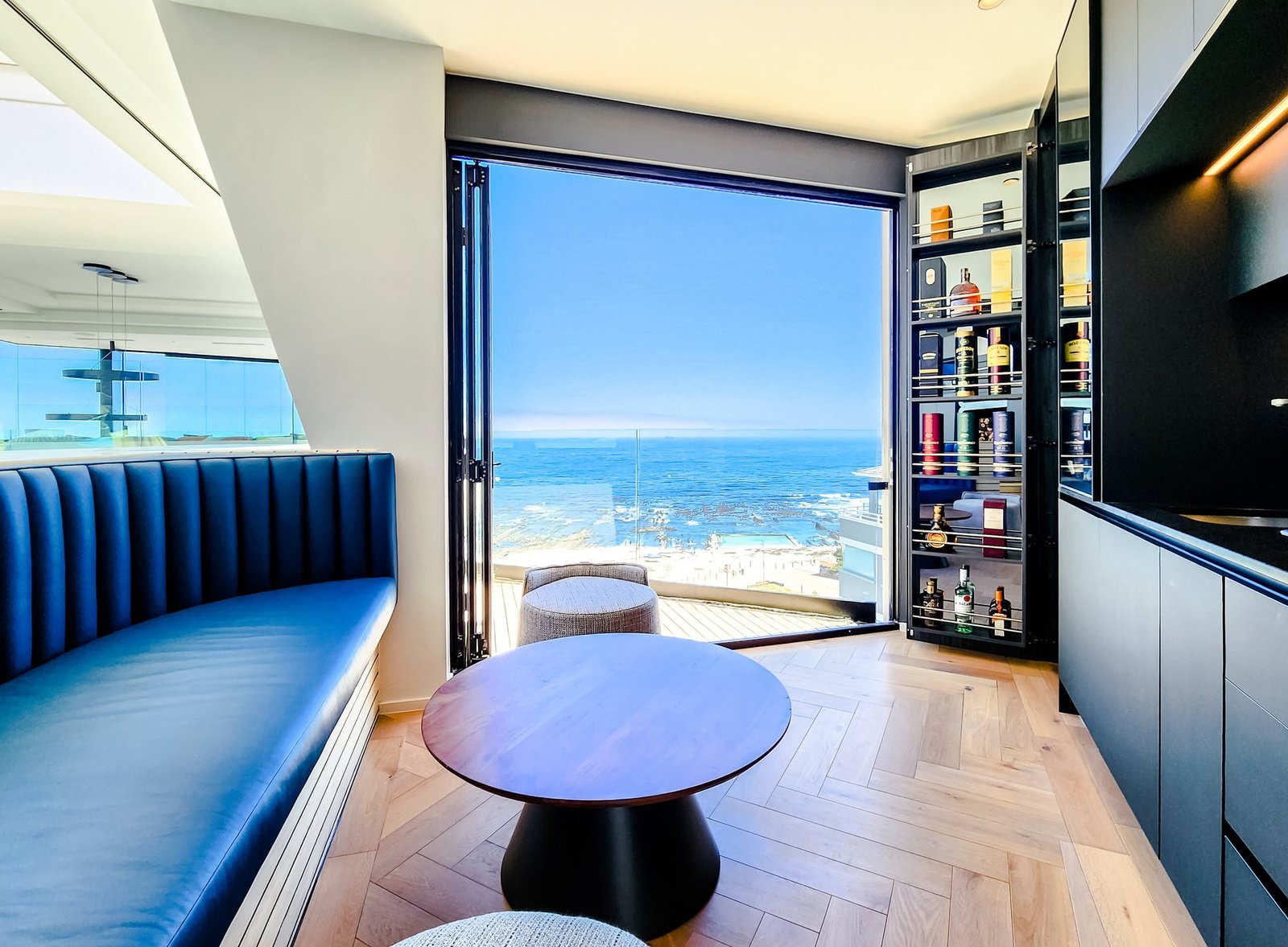 Yacht In The Sky: The Ultimate Luxury Penthouse In Cape Town Penthouse in Cape Town, Western Cape, South Africa 1 - 15390588