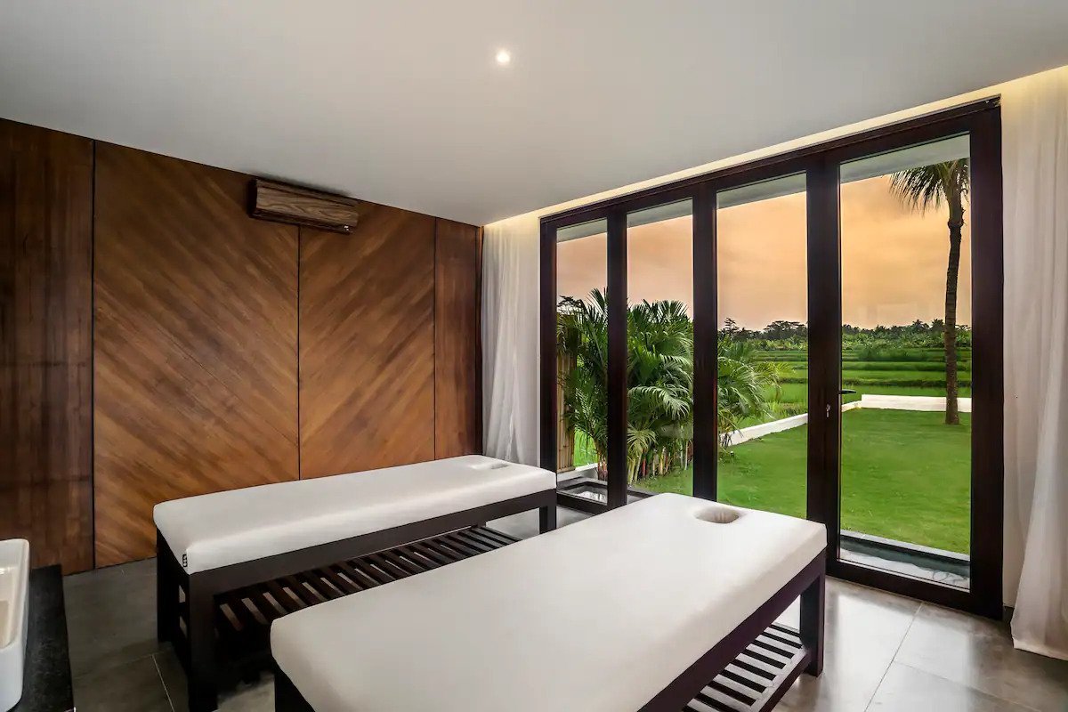 6 Bedroom Leasehold Villa In Ubud Villa in Bali, Indonesia 1 - 13859664