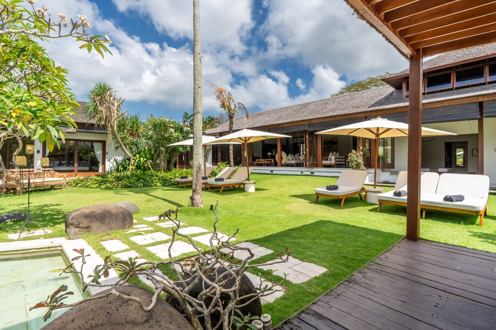 Luxurious Balinese Design Villa In Pererenan, Bali Villa in Bali, Indonesia 1 - 15147300