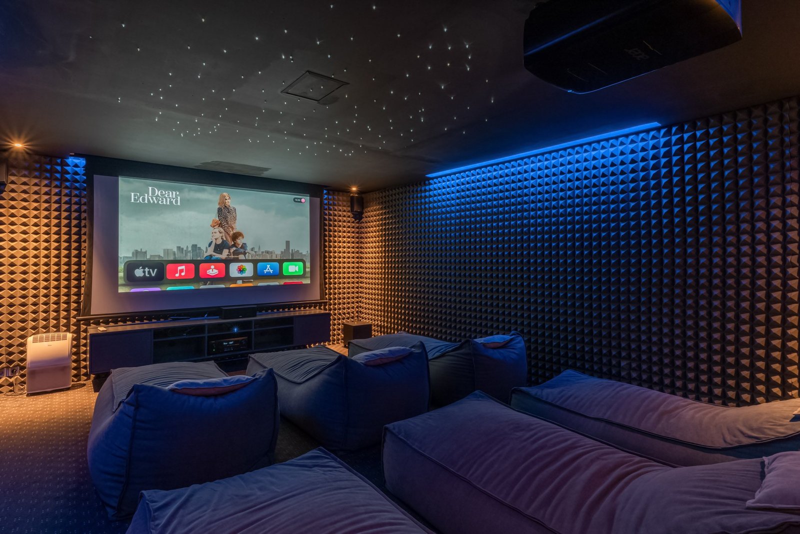 5 Bedroom Freehold Villa In Canggu Villa in Bali, Indonesia 1 - 15881012