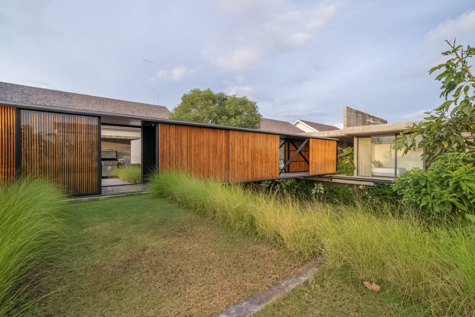 5 Bedroom Freehold Villa In Canggu Villa in Bali, Indonesia 1 - 15881012