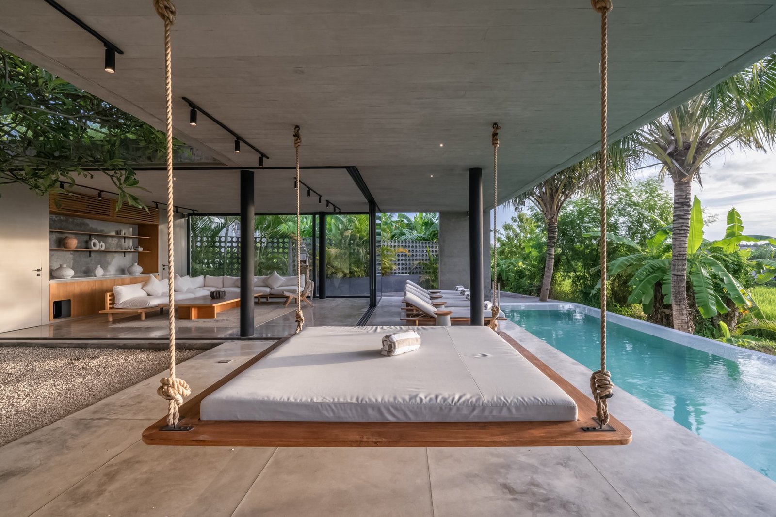 5 Bedroom Freehold Villa In Canggu Villa in Bali, Indonesia 1 - 15881012