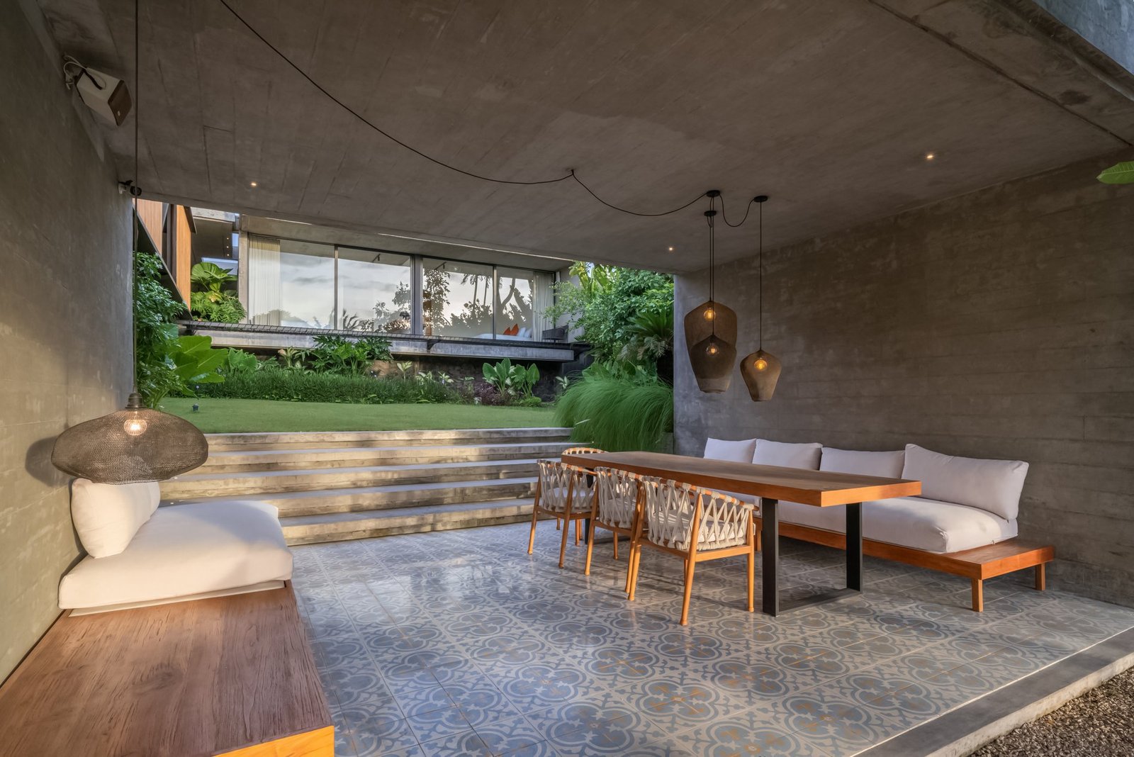 5 Bedroom Freehold Villa In Canggu Villa in Bali, Indonesia 1 - 15881012