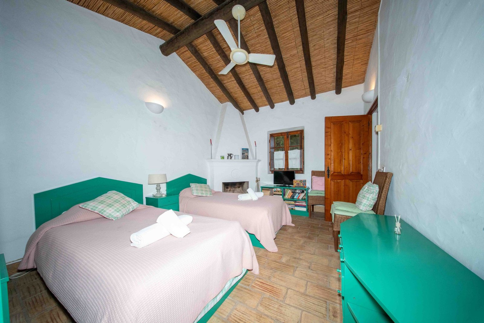 Stunning T9 Villa In Boliqueime! Villa in Boliqueime, Algarve, Portugal 1 - 16202444