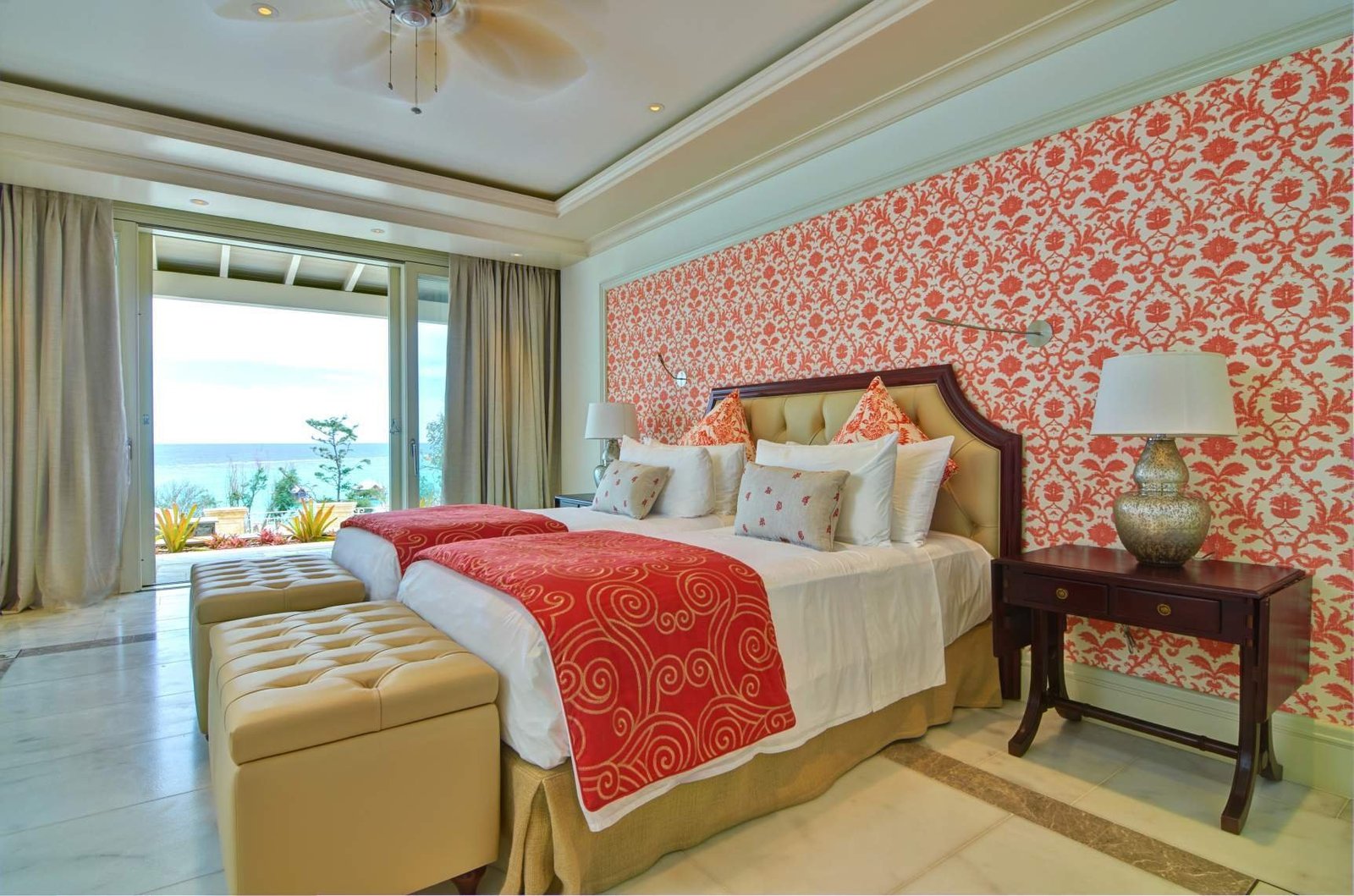 Enchanting Caribbean Villa Set In The Exclusive Mandarin Oriental Canouan Development. Villa in Canouan Island, Grenadines, Saint Vincent and the Grenadines 1 - 13531602