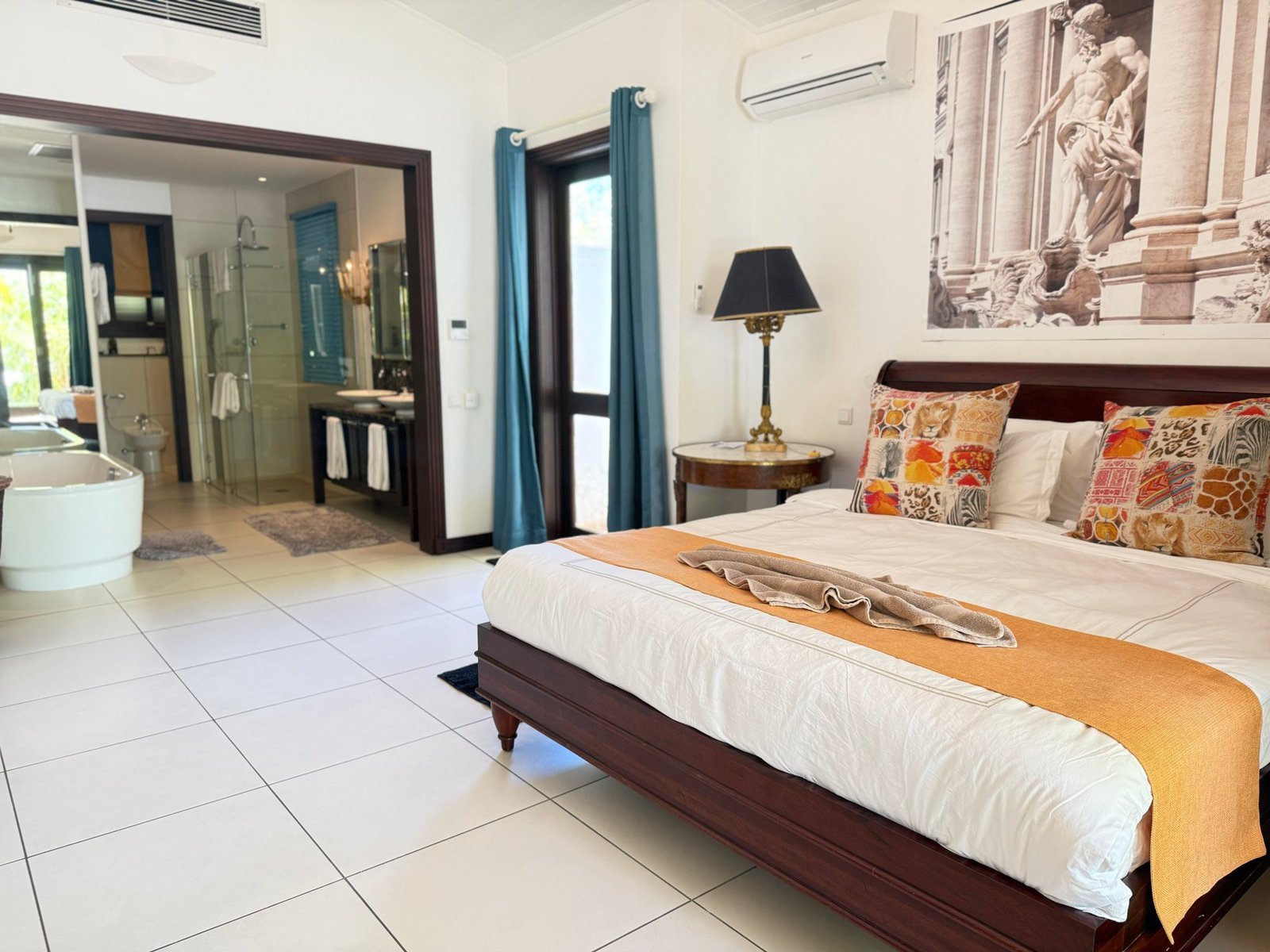 Stunning 2 Bedroom Beachfront Villa Villa in Eden Island, Seychelles, Seychelles 1 - 14714244