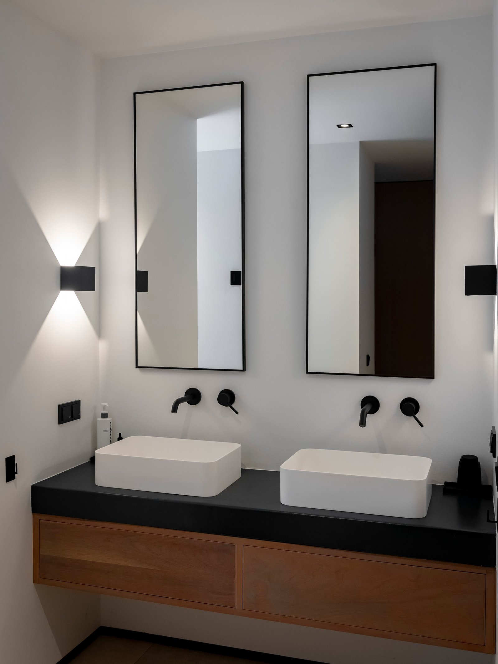 Magnificent Villa With Infinity Pool, Beach And Luxurious Interior – Caribbean Villa in Kralendijk, Bonaire, Caribbean Netherlands 1 - 15268649