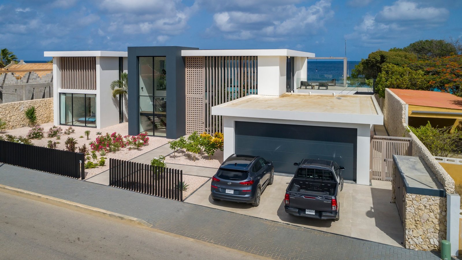 Magnificent Villa With Infinity Pool, Beach And Luxurious Interior – Caribbean Villa in Kralendijk, Bonaire, Caribbean Netherlands 1 - 15268649