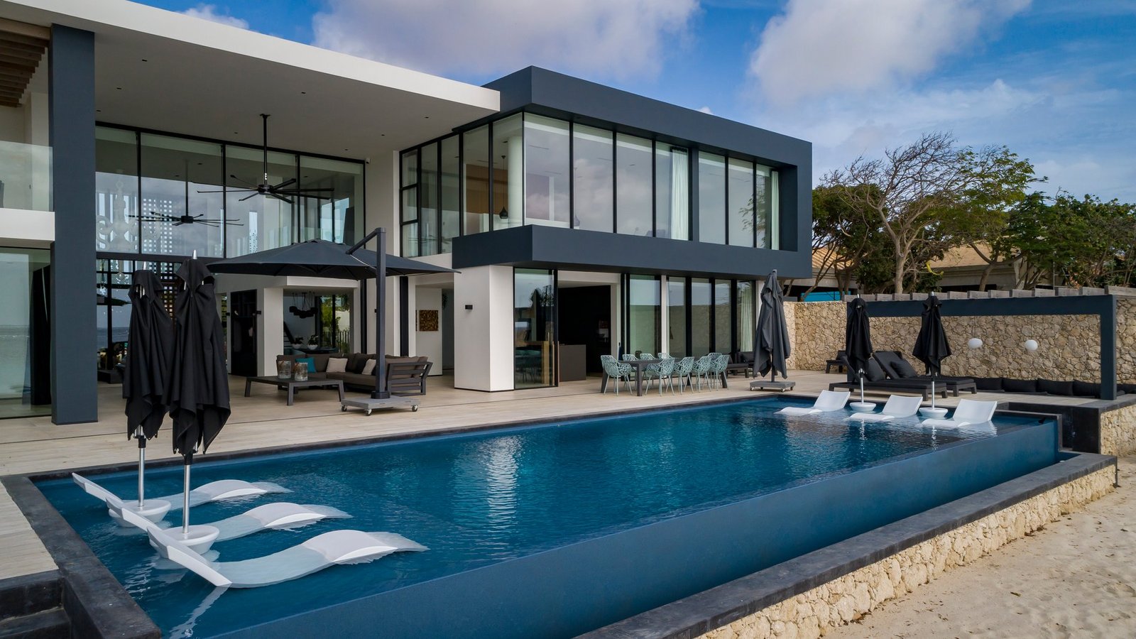 Magnificent Villa With Infinity Pool, Beach And Luxurious Interior – Caribbean Villa in Kralendijk, Bonaire, Caribbean Netherlands 1 - 15268649