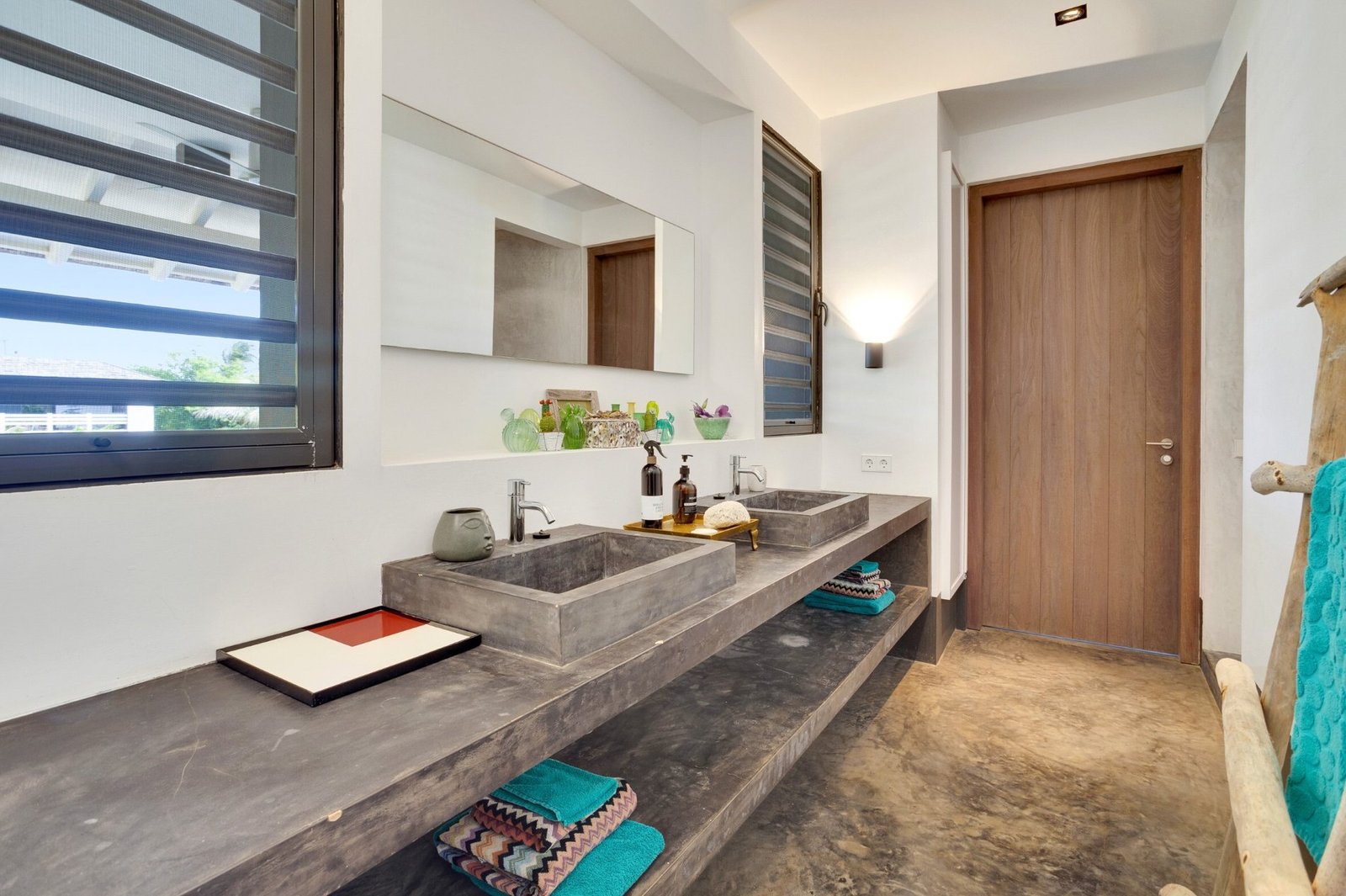 Beautiful Piet Boon Villa With 4 Spacious Bedrooms, Tropical Garden, Swimming Pool And Garage – Caribbean Villa in Kralendijk, Bonaire, Caribbean Netherlands 1 - 15344166