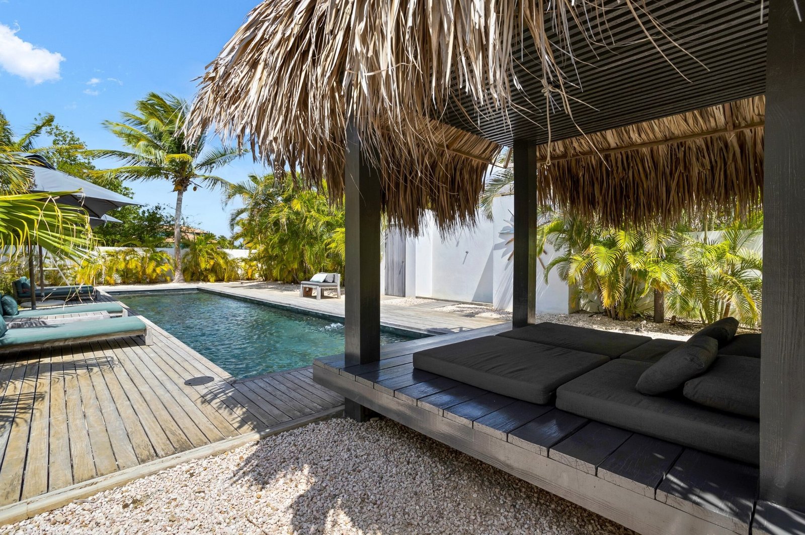 Beautiful Piet Boon Villa With 4 Spacious Bedrooms, Tropical Garden, Swimming Pool And Garage – Caribbean Villa in Kralendijk, Bonaire, Caribbean Netherlands 1 - 15344166