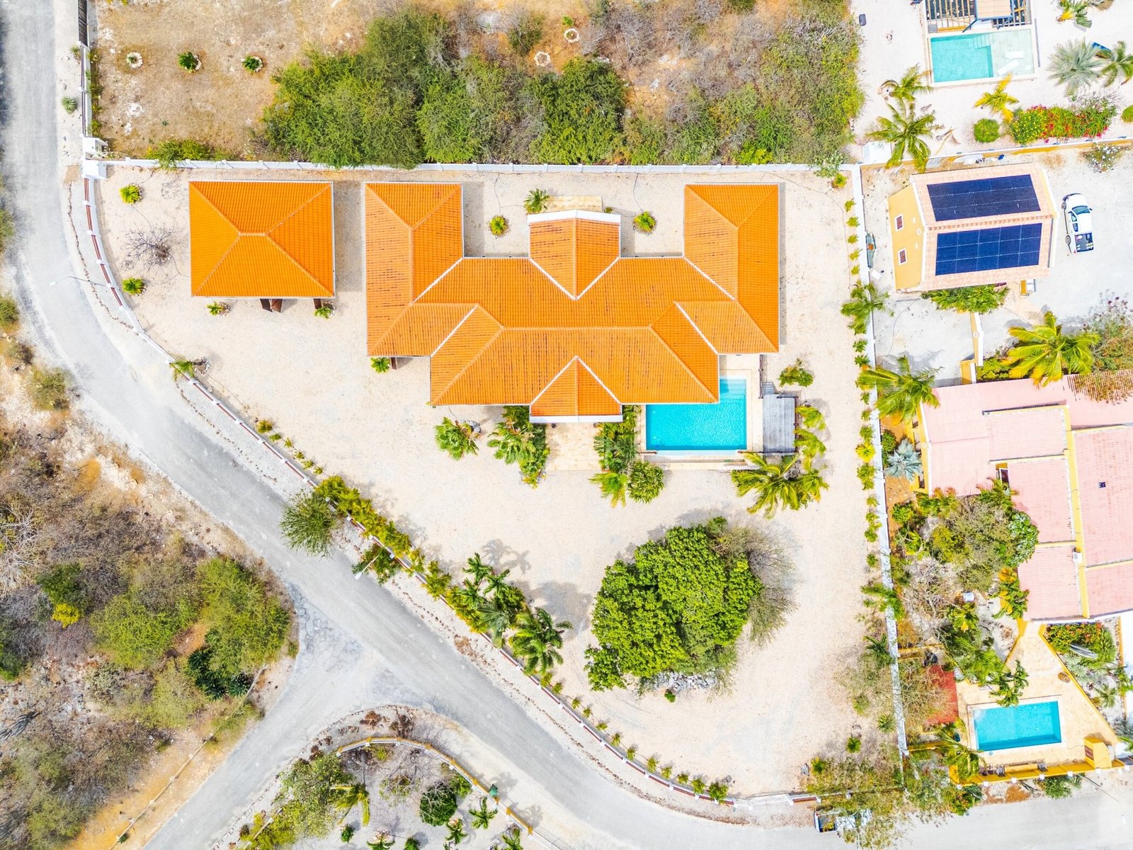 Live The Good Life With A Swimming Pool, Large Porch And Garages To Store Your Car Crown Shores 65 – Caribbean Villa in Kralendijk, Bonaire, Caribbean Netherlands 1 - 15770766