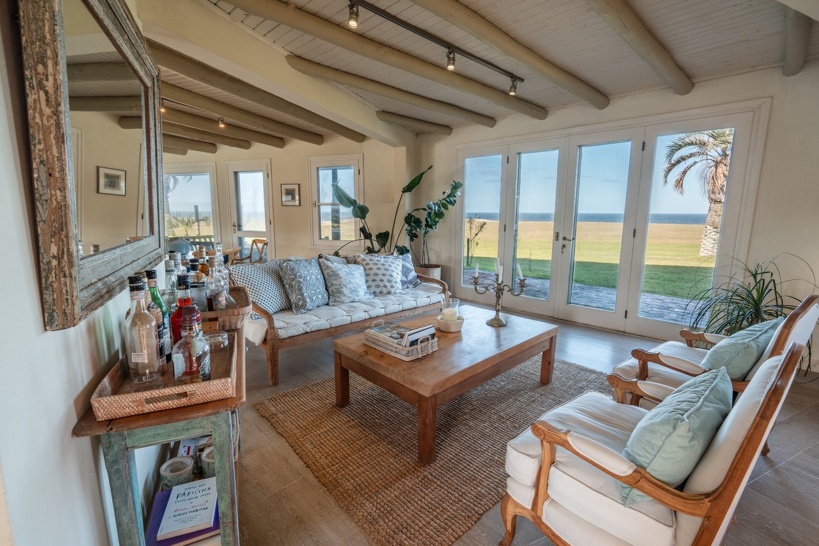 Elegant Oceanfront Home With Breathtaking Views Villa in Las Garzas, Rocha Department, Uruguay 1 - 14331733