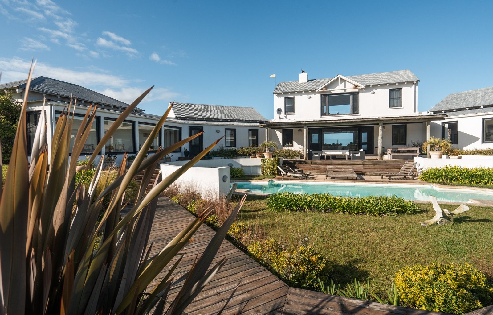 Elegant Oceanfront Home With Breathtaking Views Villa in Las Garzas, Rocha Department, Uruguay 1 - 14331733