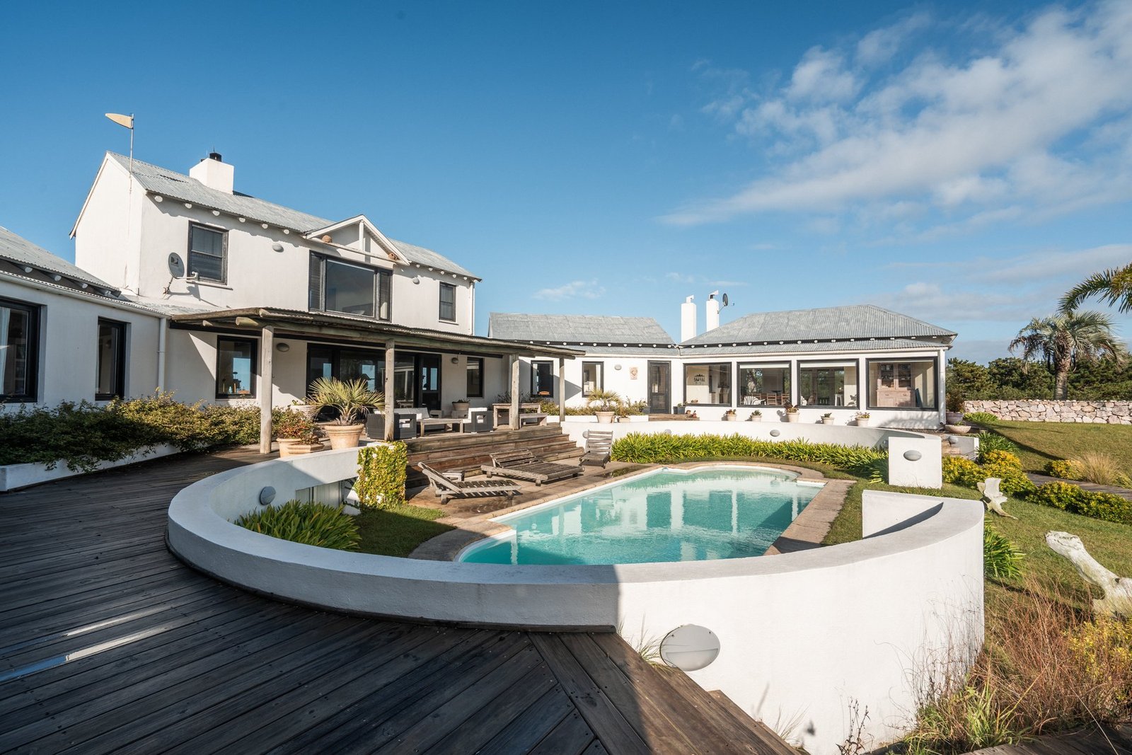 Elegant Oceanfront Home With Breathtaking Views Villa in Las Garzas, Rocha Department, Uruguay 1 - 14331733