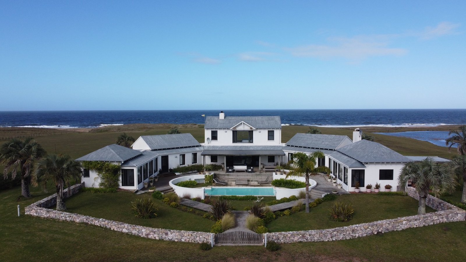 Elegant Oceanfront Home With Breathtaking Views Villa in Las Garzas, Rocha Department, Uruguay 1 - 14331733