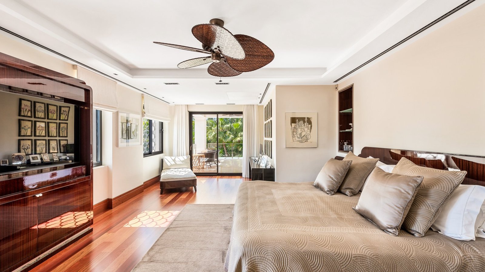 Exquisite Villa In Santa Margarita Private Residence At Marbella Club Hotel. Villa in Marbella, Andalusia, Spain 1 - 14497479