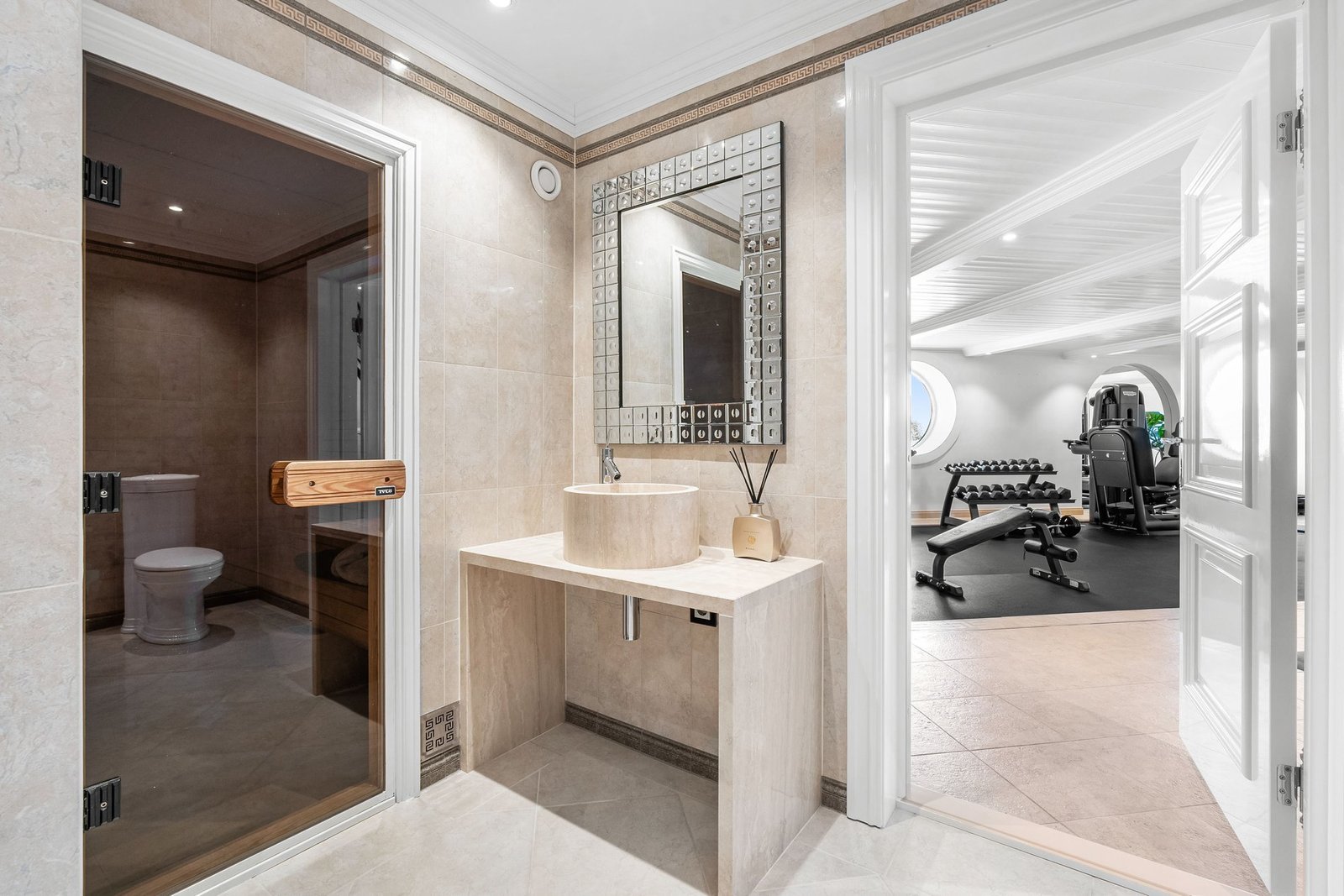 A Rare Jewel On Oslo’s Riviera Iconic Oceanfront Estate On Nesøya Villa in Nesøya, Viken, Norway 1 - 16407955