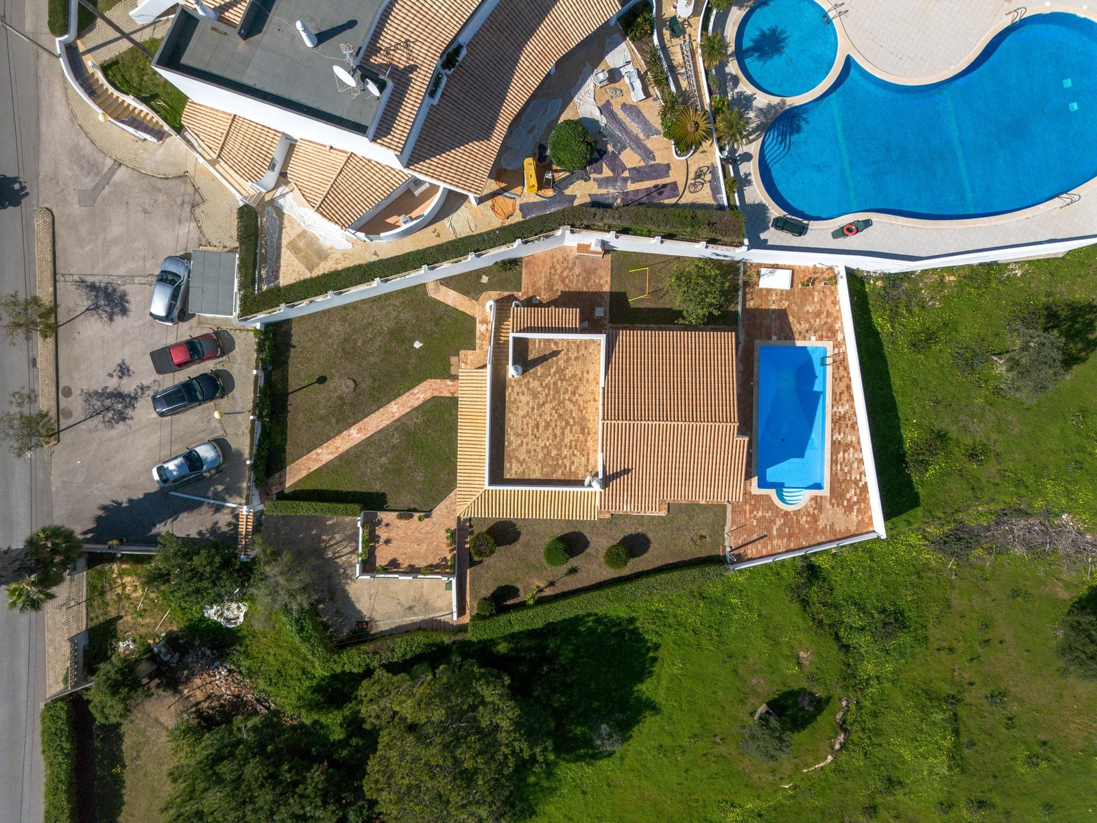 Fantastic 4 Bedroom Villa In Porches! Villa in Porches, Algarve, Portugal 1 - 15259986