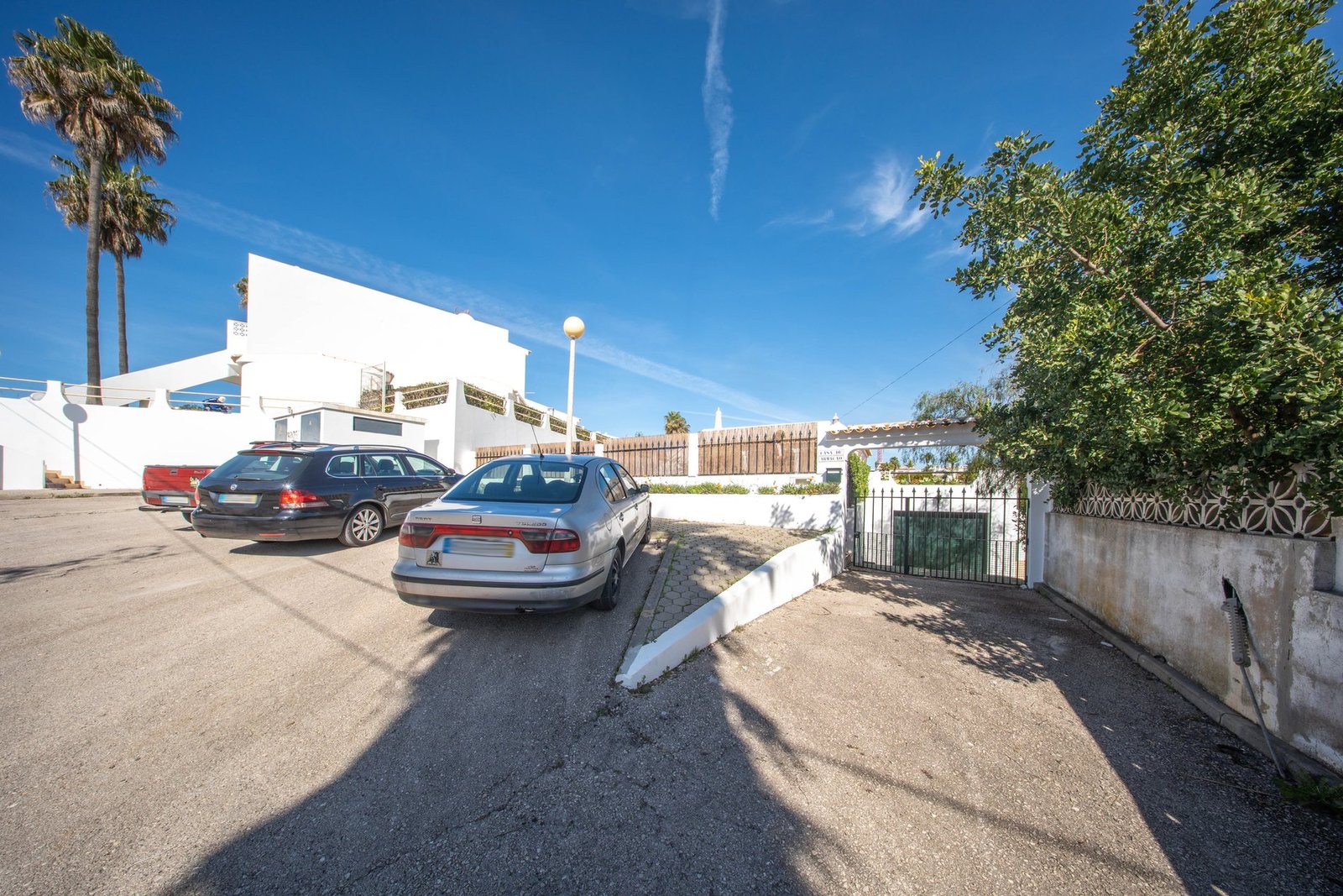 Fantastic 4 Bedroom Villa In Porches! Villa in Porches, Algarve, Portugal 1 - 15259986