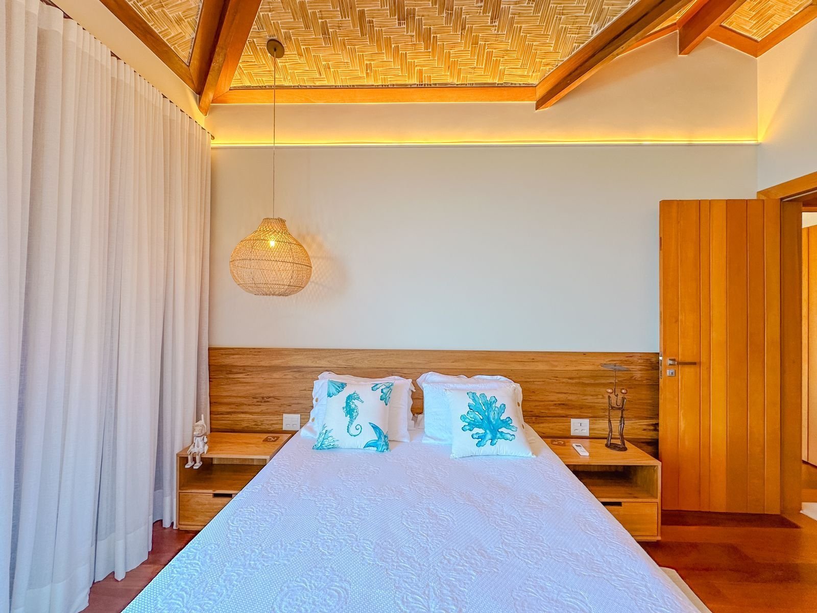 Modern Property Embraced By The Sea And Nature. Villa in Rio de Janeiro, State of Rio de Janeiro, Brazil 1 - 15301932