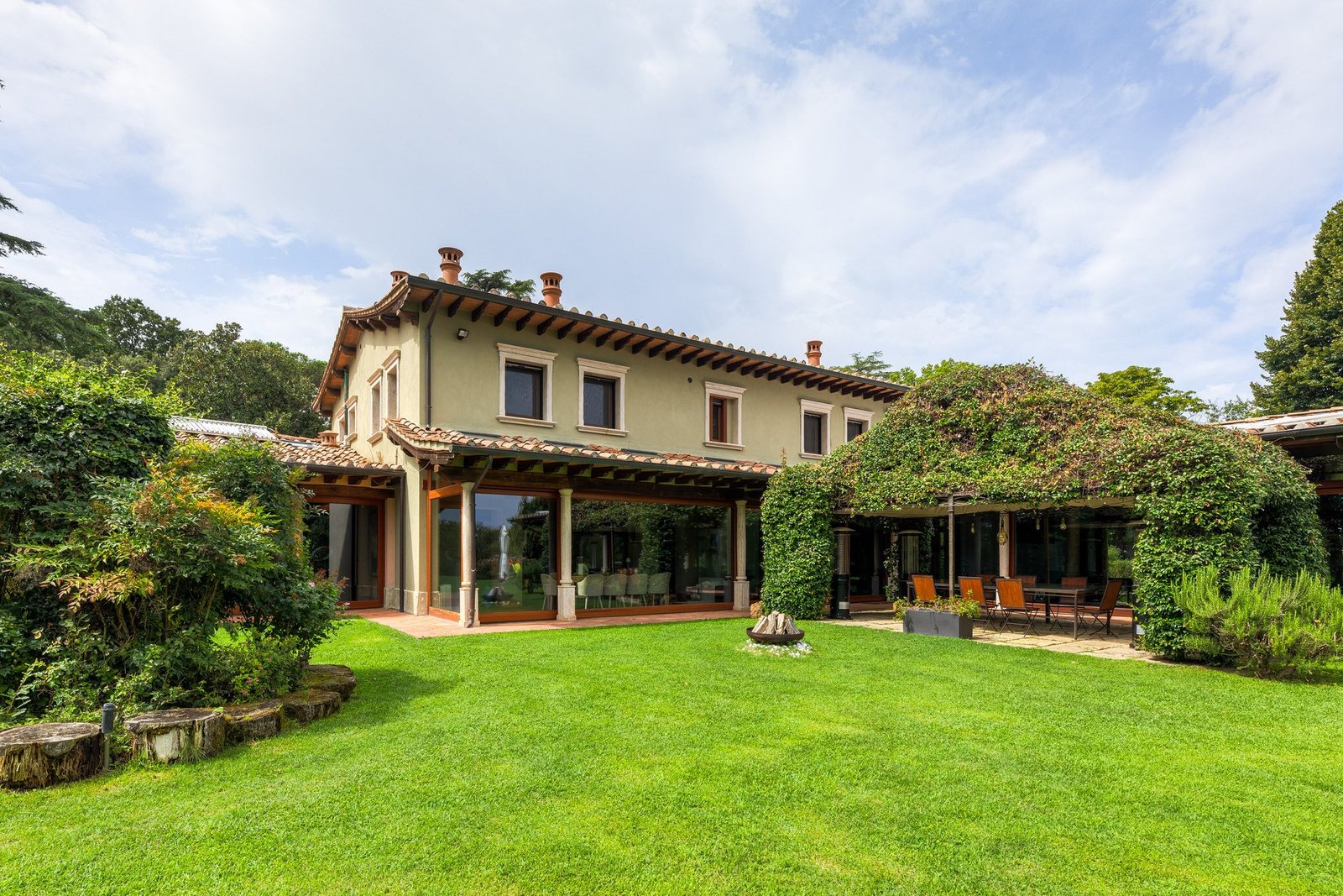 Villa Delle Calle Private Spa Estate In Olgiata, Rome Villa in Rome, Lazio, Italy 1 - 16249965