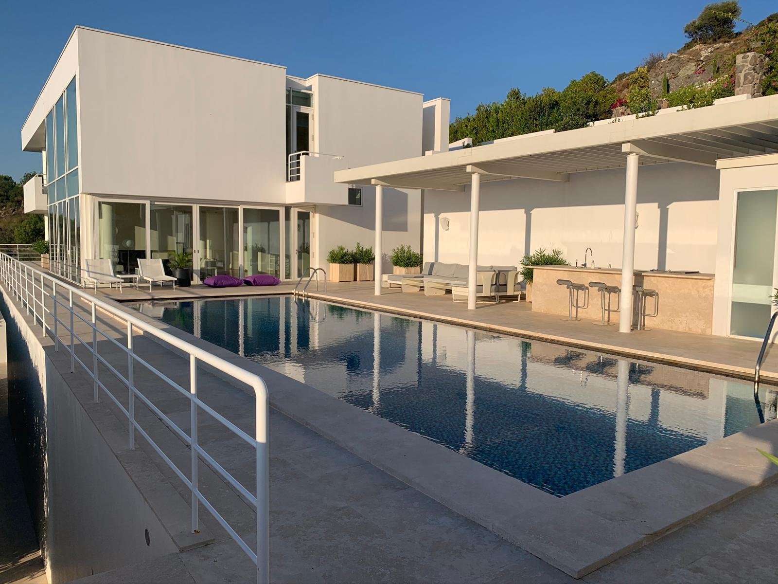 Modern Sea View Villa Designed By Richard Meier Villa in Yalıkavak, Muğla, Turkey 1 - 14323178