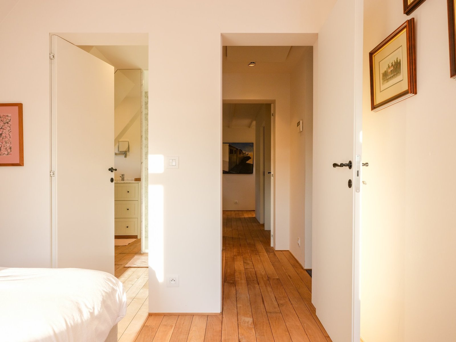 A Three Hectare Estate With A Private Lake Country House in Zuidzande, Zeeland, Netherlands 1 - 16135428