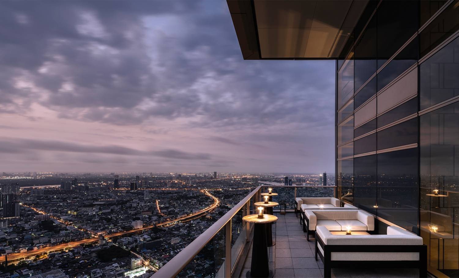 Four Seasons Private Residence Penthouse Penthouse in Bangkok, Krung Thep Maha Nakhon, Thailand 1 - 14196410