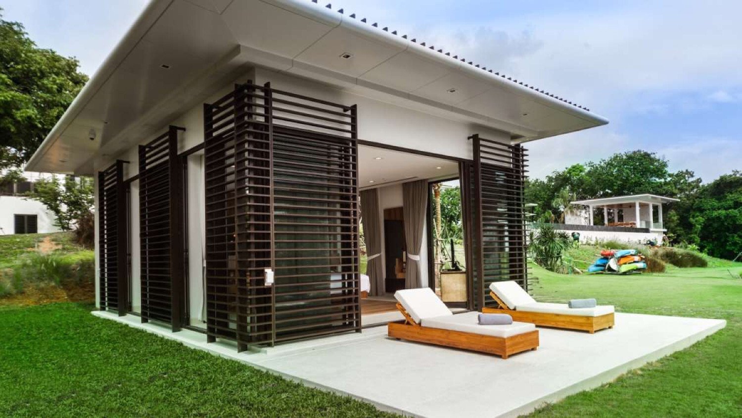 Exquisite Beachfront Luxury Villa Villa in Pa Klok, Phuket, Thailand 1 - 14791526