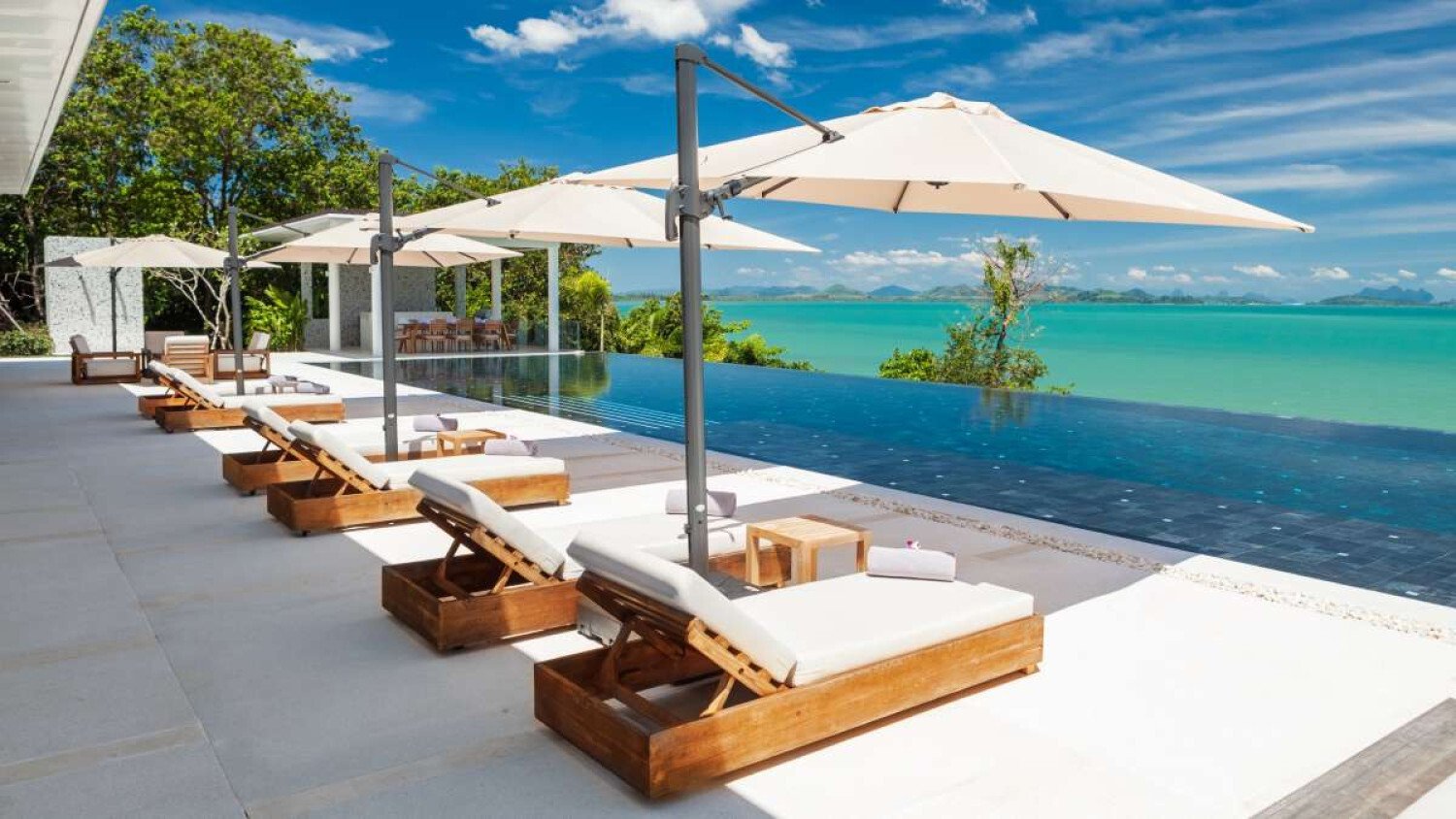 Exquisite Beachfront Luxury Villa Villa in Pa Klok, Phuket, Thailand 1 - 14791526