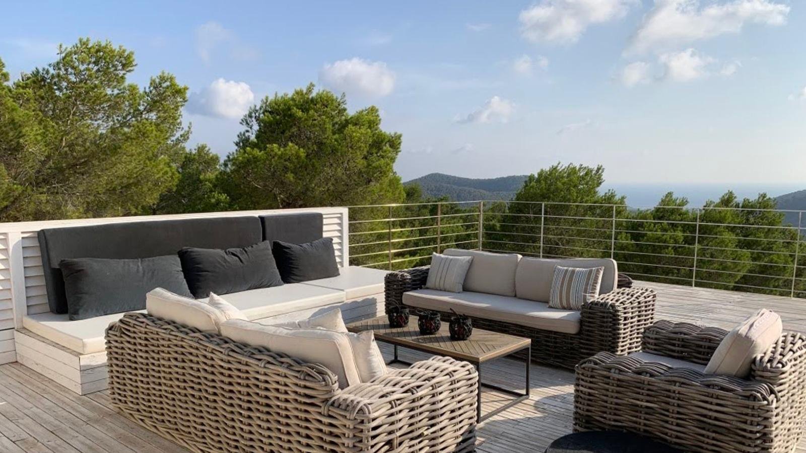 WhatsApp Image 2026-01-14 at 15.30.27 (1)