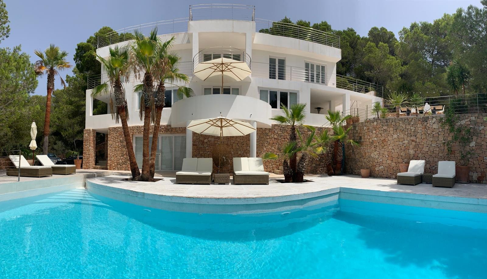 WhatsApp Image 2026-01-14 at 15.30.32