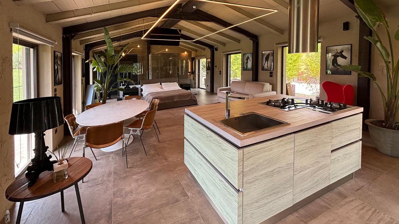 01a02538-307c-4029-9cbf-7c7f79ab5886